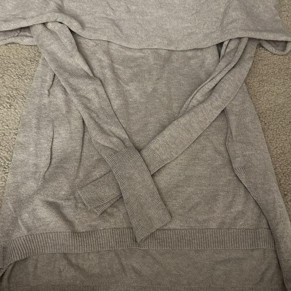 Sweater - Picture 3 of 4